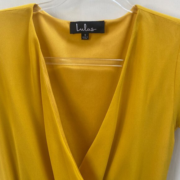 Lulu's Sunshine State of Mind Mustard Yellow Short Sleeve Romper Size S - Picture 8 of 10